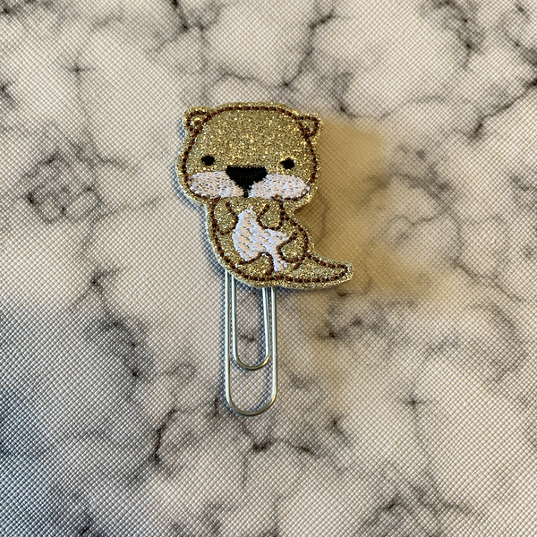 Otter Paper Clip